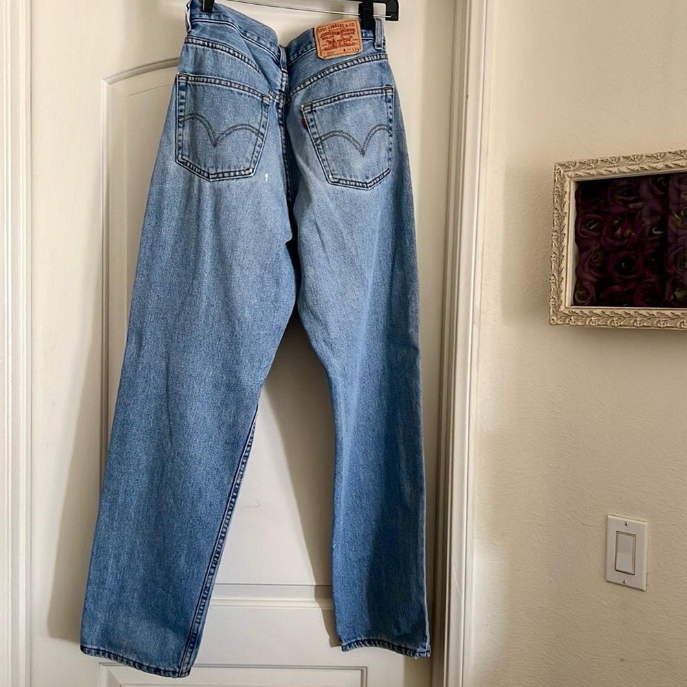 Levi’s~550~Relaxed Fit / 34 X 34 / Nicely broken In - Picture 4 of 10